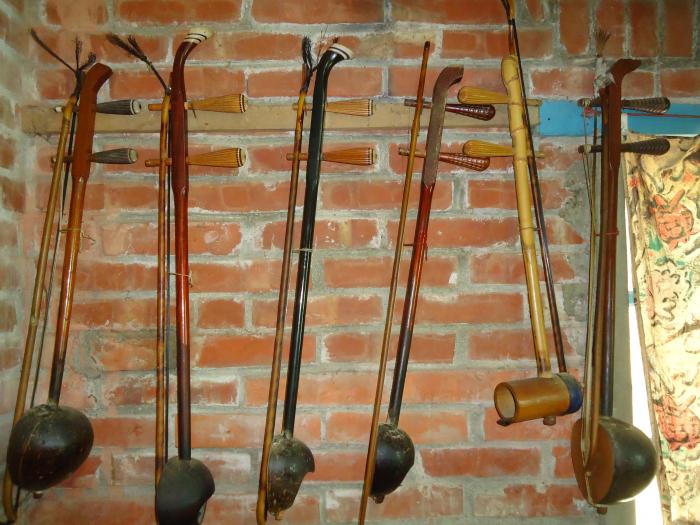 潘木貴挨二弦標題圖片