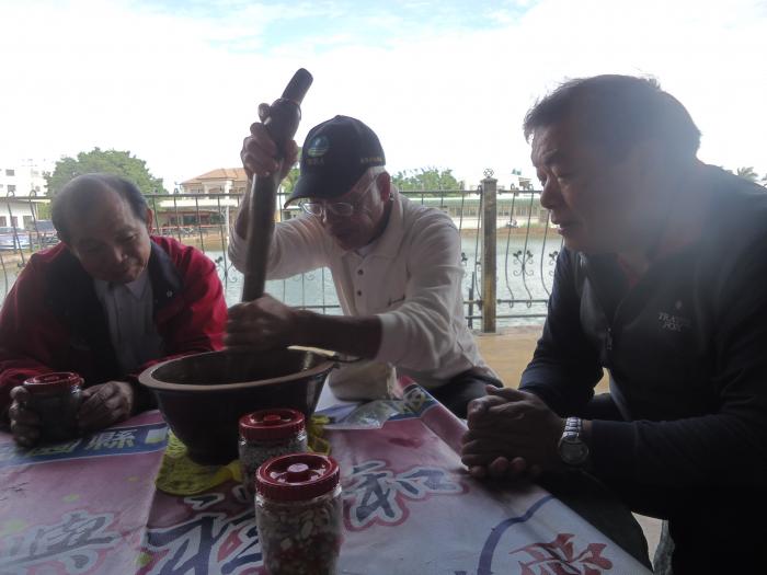 莊臺芳製作擂茶標題圖片