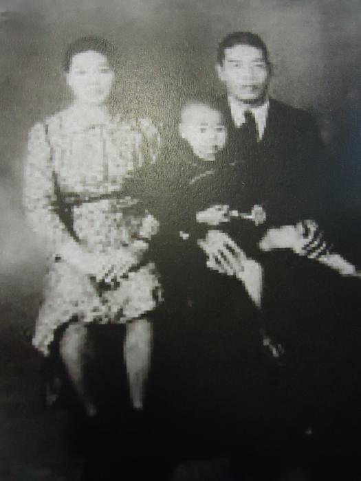 日昭和時期吳廖林斗、吳鍾六妹夫婦合影標題圖片