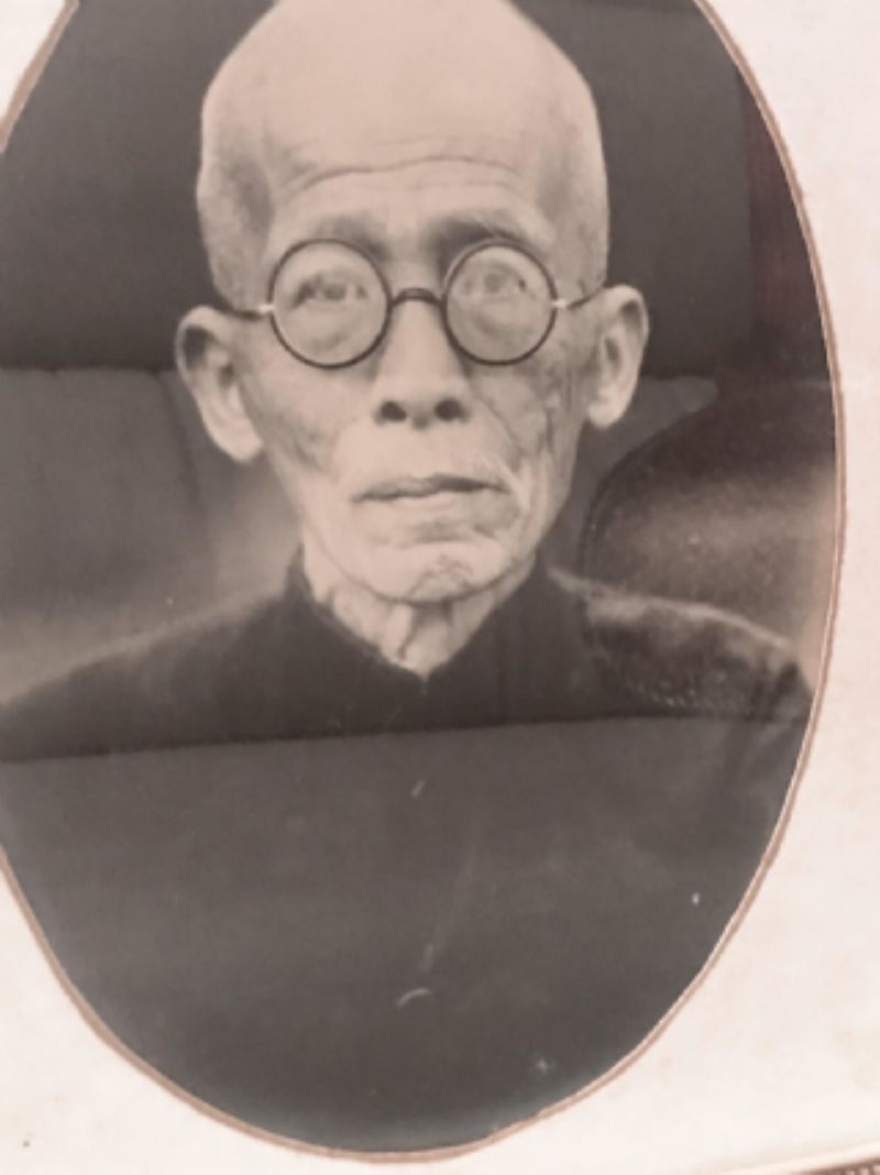 吳秉哲老照片標題圖片