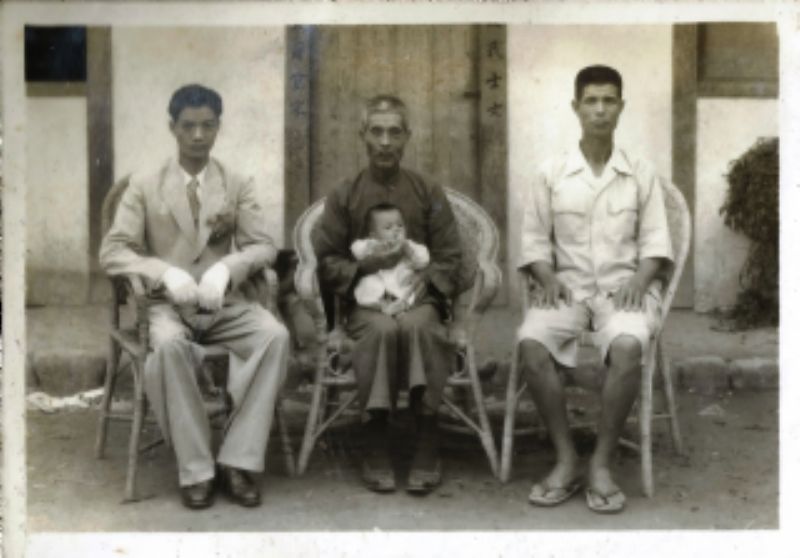 民國42年呂氏腦長家族合影標題圖片