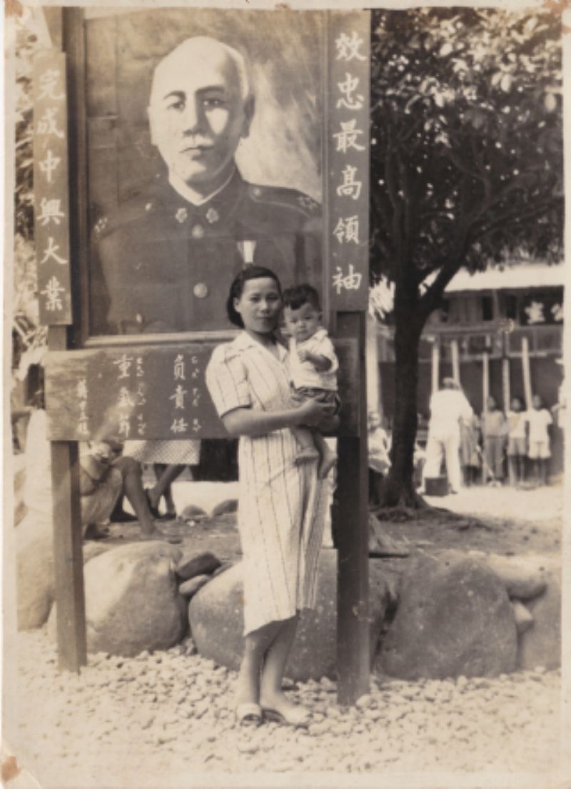 民國43年張劉添妹張永香母女月眉國民學校合影標題圖片