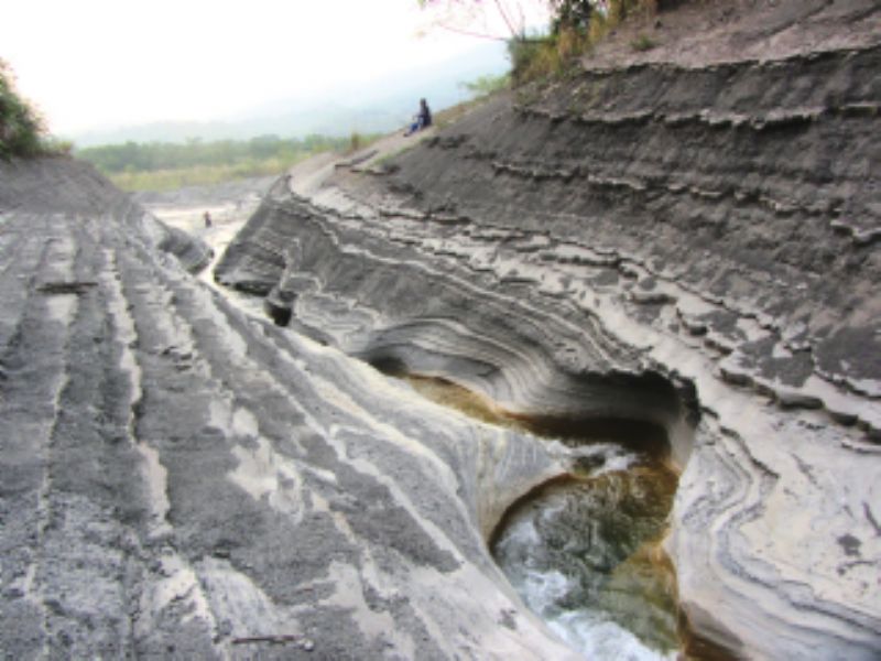 順向坡與逆向坡教室標題圖片