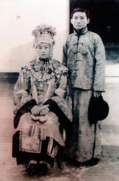 1940年代中期蕭福應李松貞結婚照標題圖片