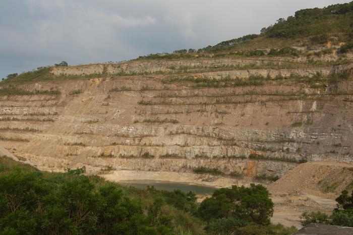 帽盒山石灰岩標題圖片