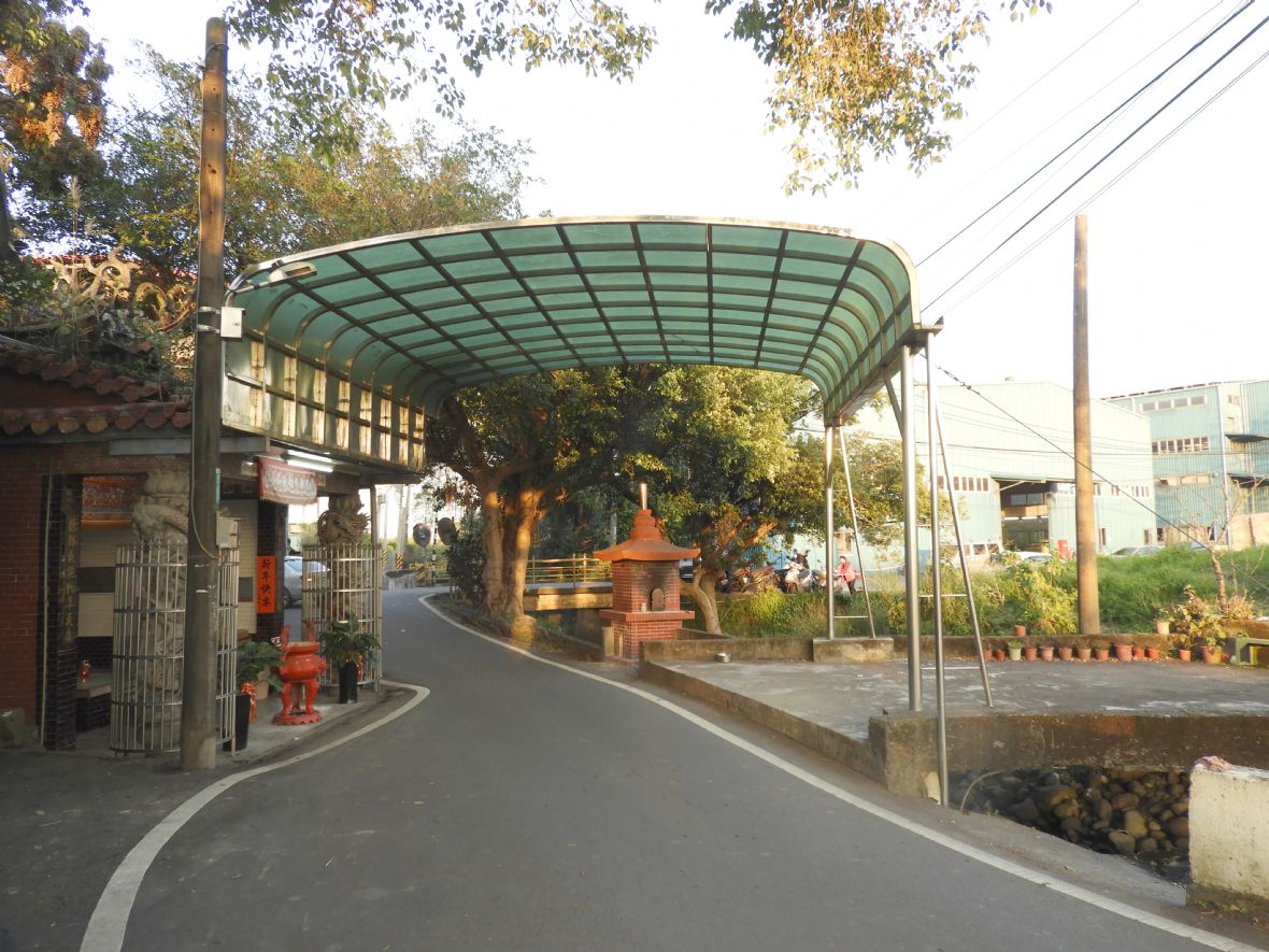 茅屋江（草厝江）聚落