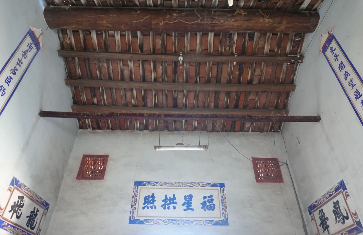 正廳內彩繪（林美辰攝，2022）