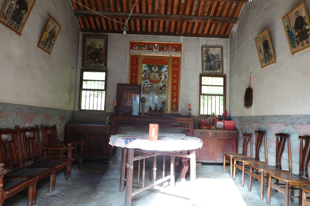 正廳作為神明廳（林美辰攝，2022）