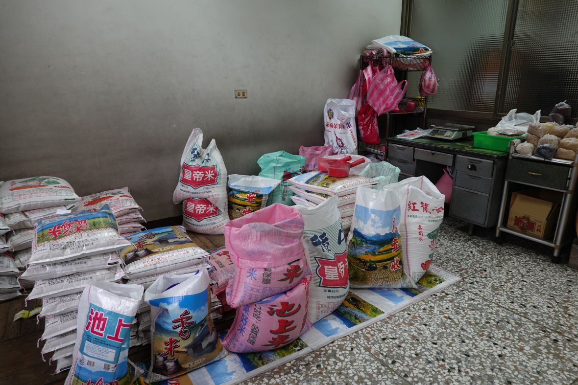 米店販售各式白米（林美辰攝，2022）