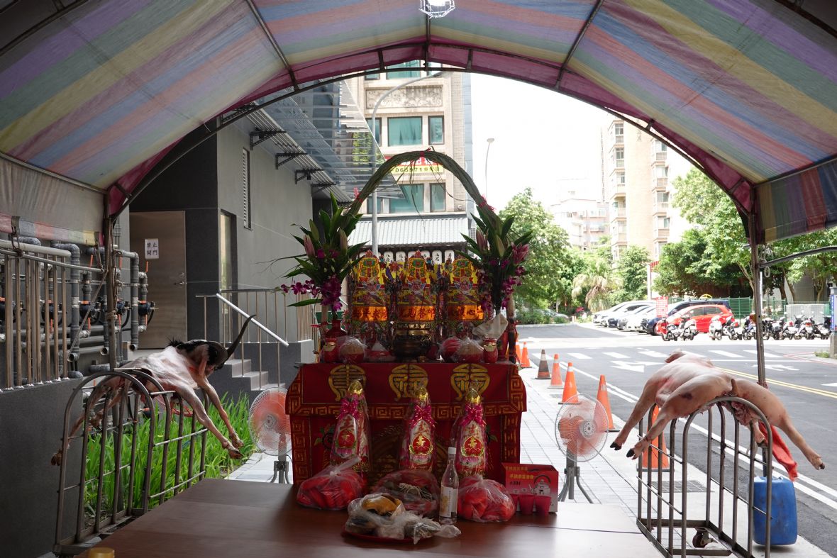 民國111年7月13日恭請福德正神入火安座（林美辰攝，2022）