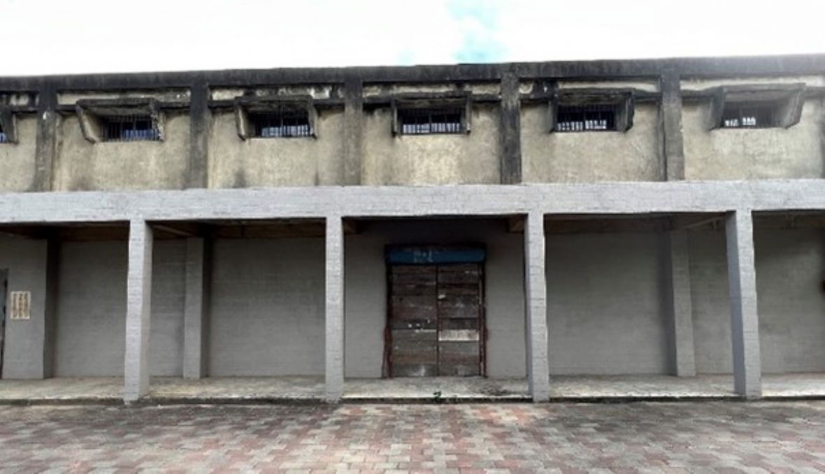 糧食局補助新豐鄉農會興建之肥料倉庫東南角