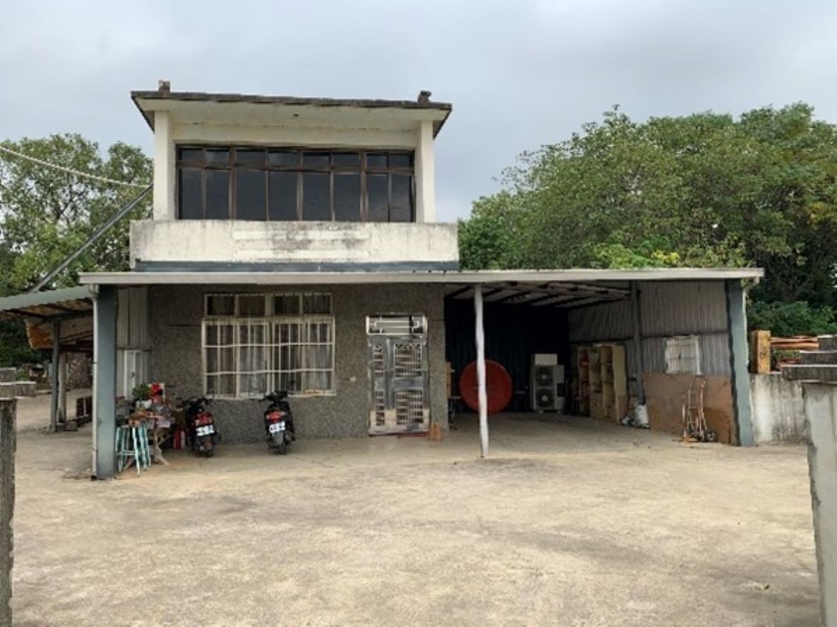 圓山子盧宅前庭