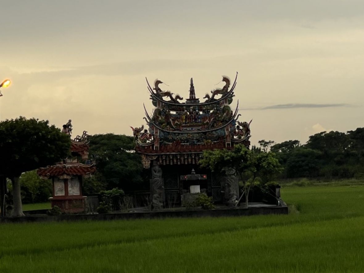 坡頭村福德祠（24.926299, 120.987253）