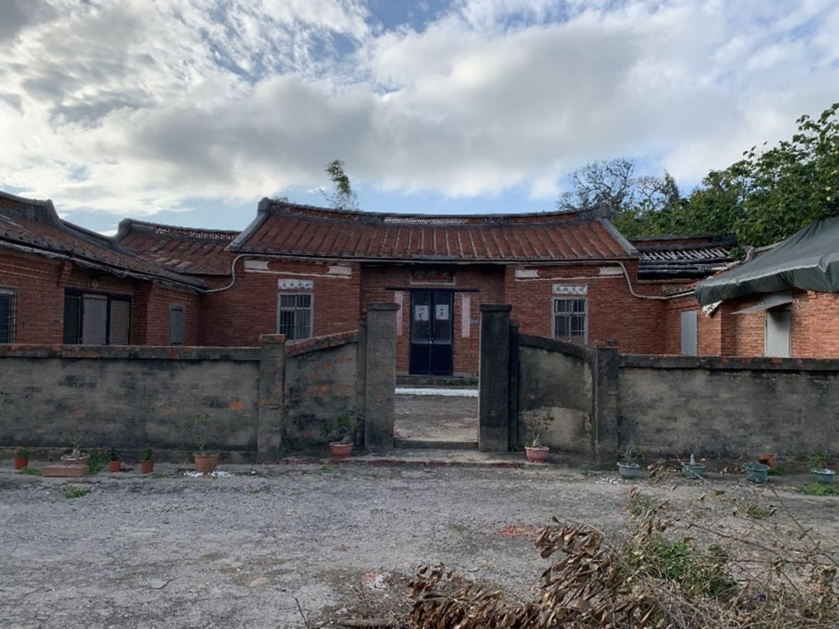 姜家聚落內的伙房建築一例