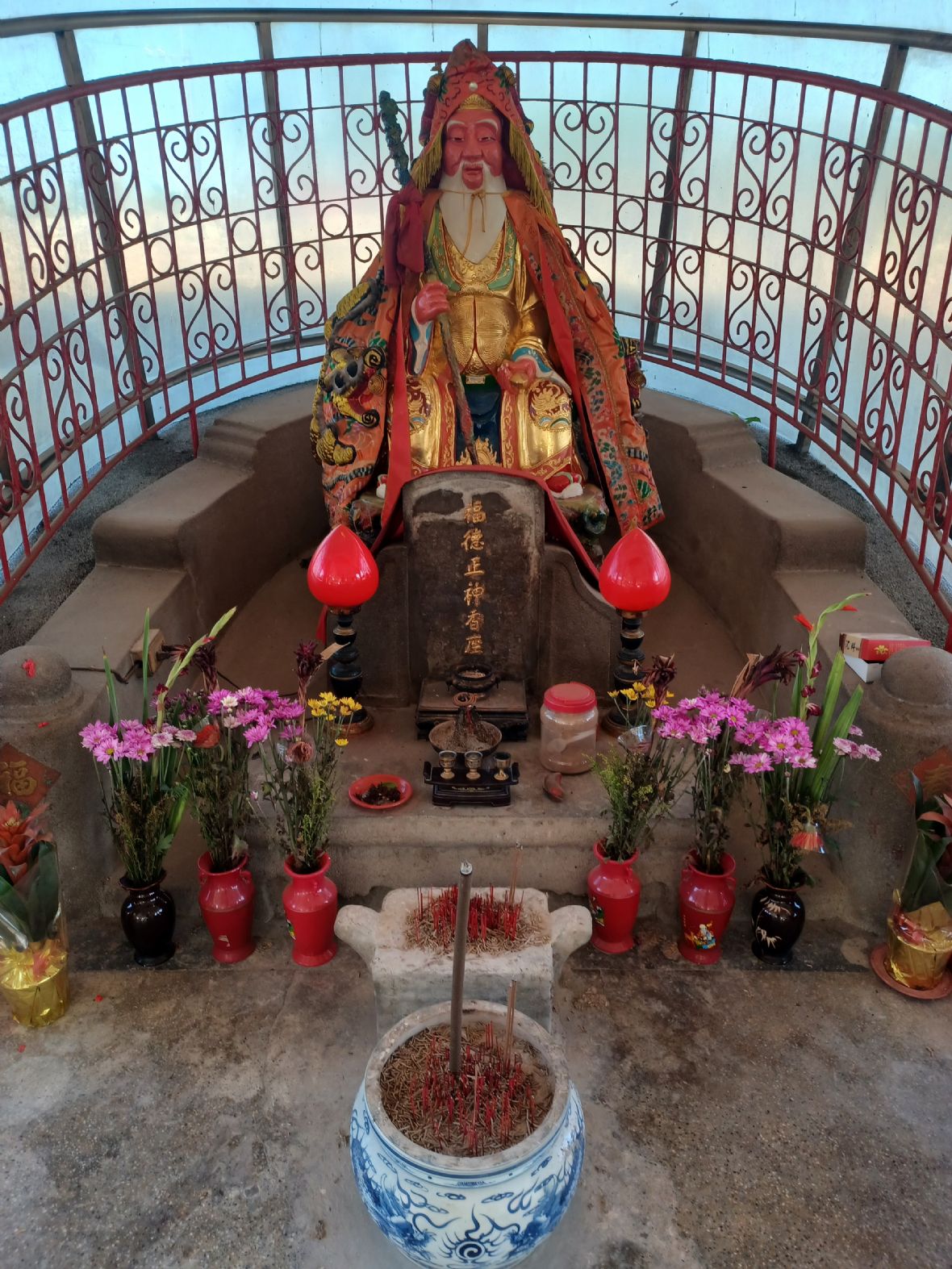 風水式伯公與金身神像伯公