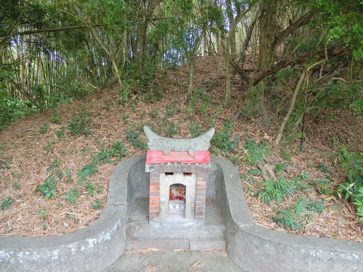 伯公有找人、找牛、醫病、照路引路的神蹟