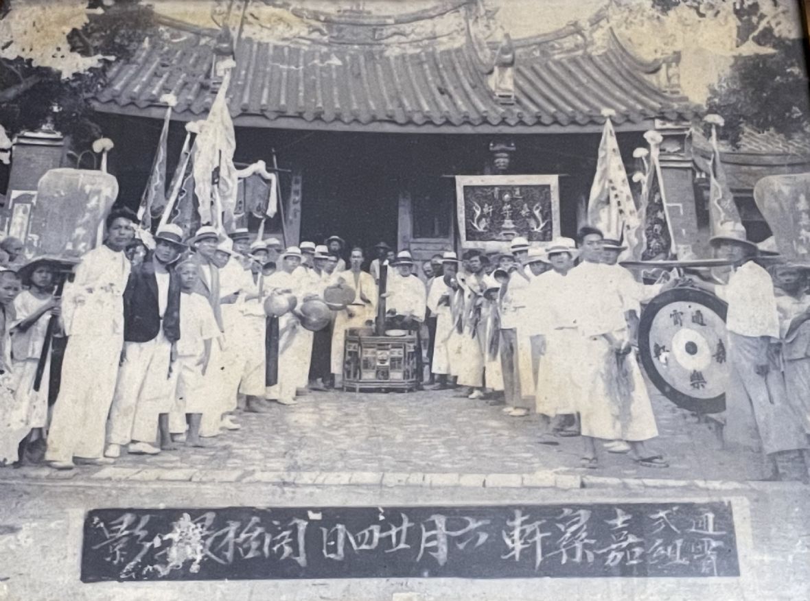 通霄嘉樂軒位成立於日昭和5年（1930），是通霄街媽祖廟慈惠宮專屬的子弟班。