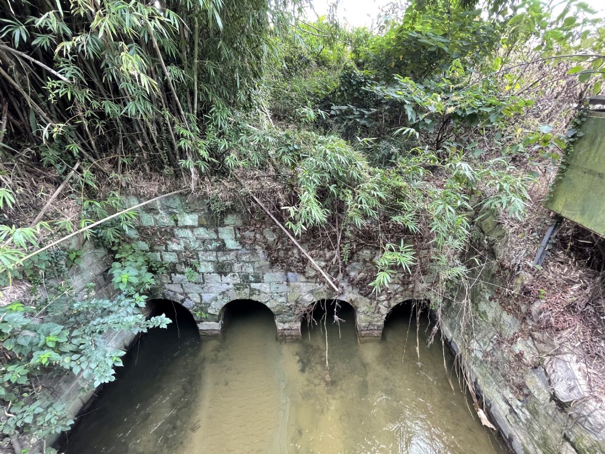 苑裡圳舊水門