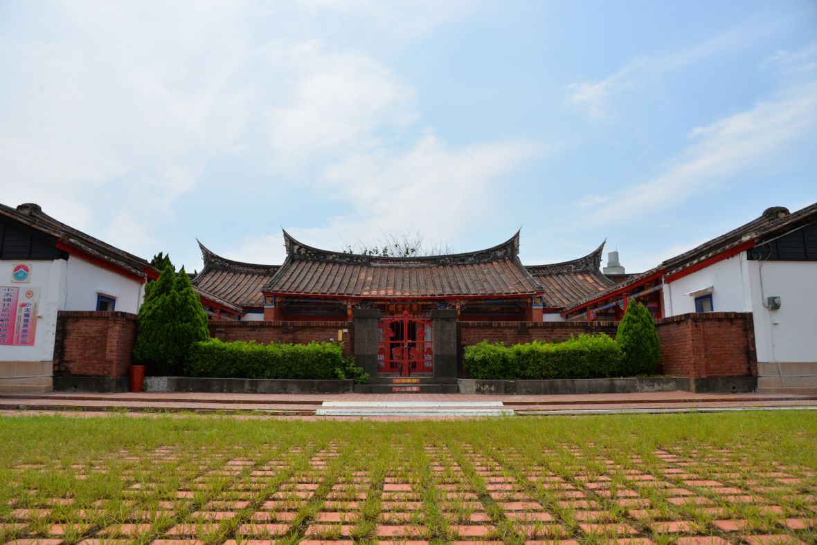 圖1苗栗市湯氏宗祠全貌（廖綺貞攝，2021）