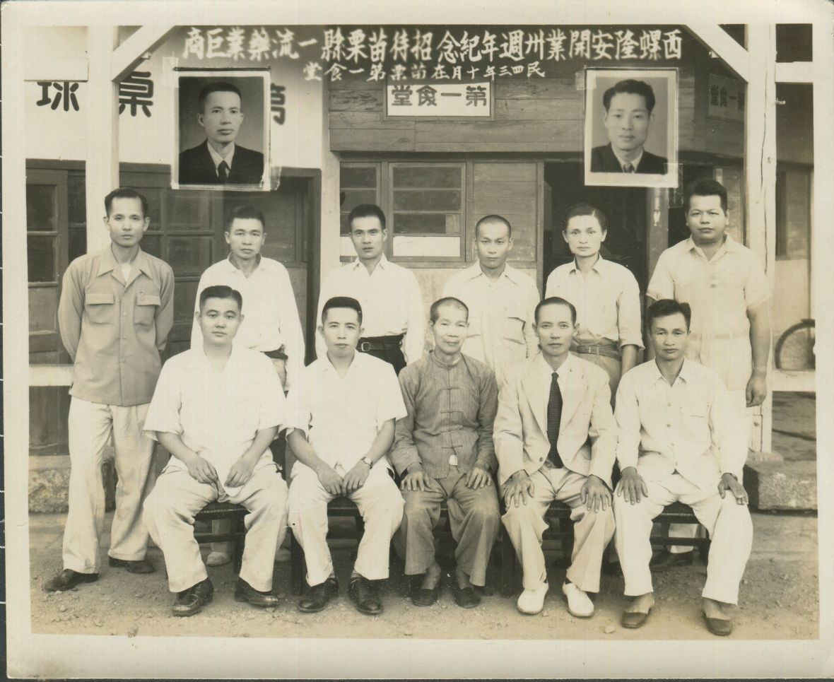 4. 竹南三劍客一同應酬。溫成達提供。