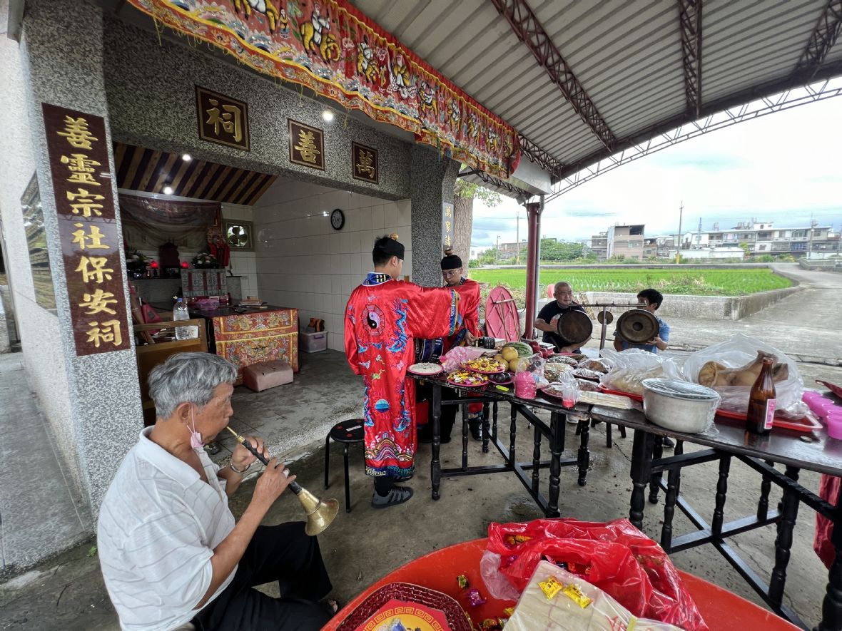 9. 公館里萬善祠中元慶典，閩客共同參與。