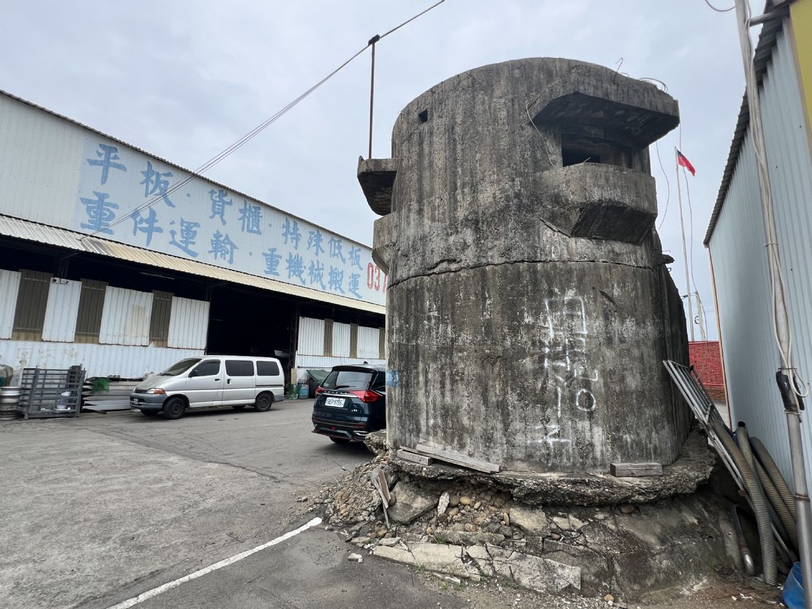 10.停車場內的碉堡。