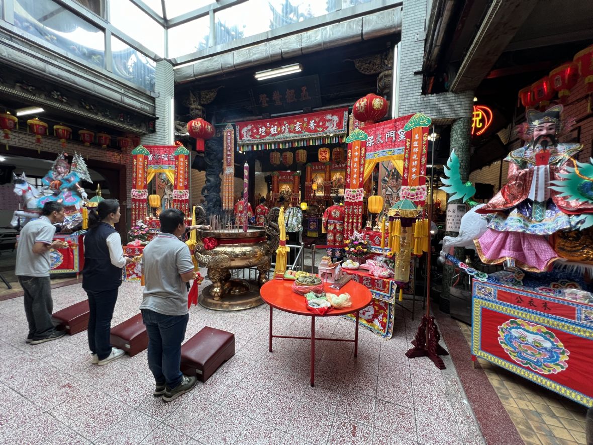 10.	五穀爺生日祝壽祭儀。