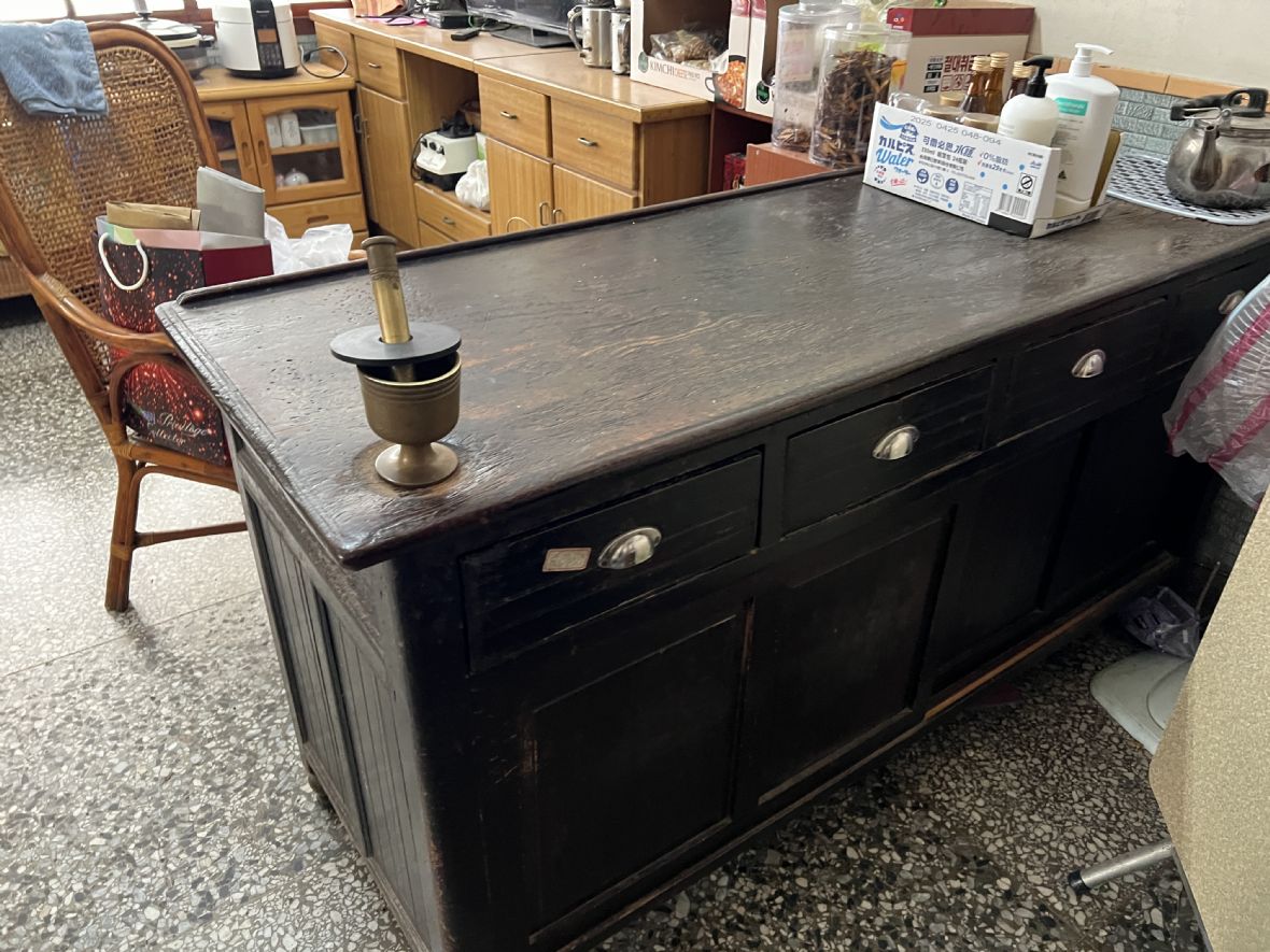 6.保生堂老藥櫃。