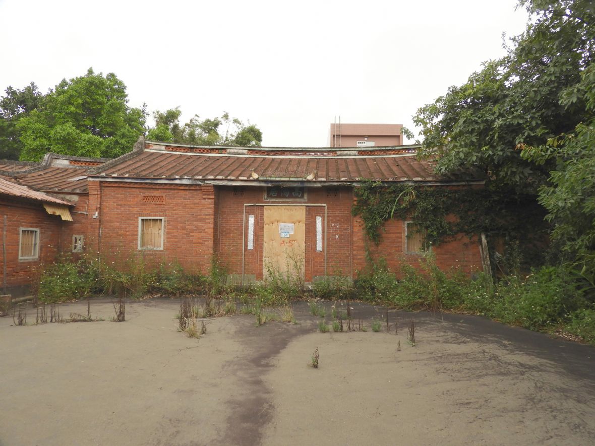 湳仔福德祠附近的許家夥房（林鑫咸攝，2023）