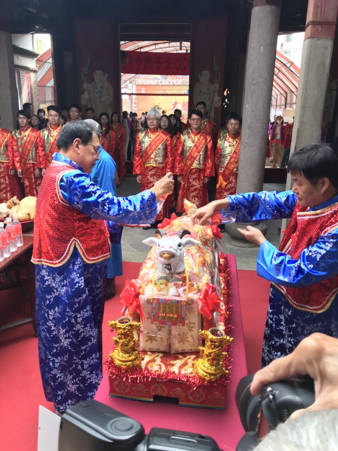 圖4/士子三獻禮祭聖。（黃鼎松攝，2022）