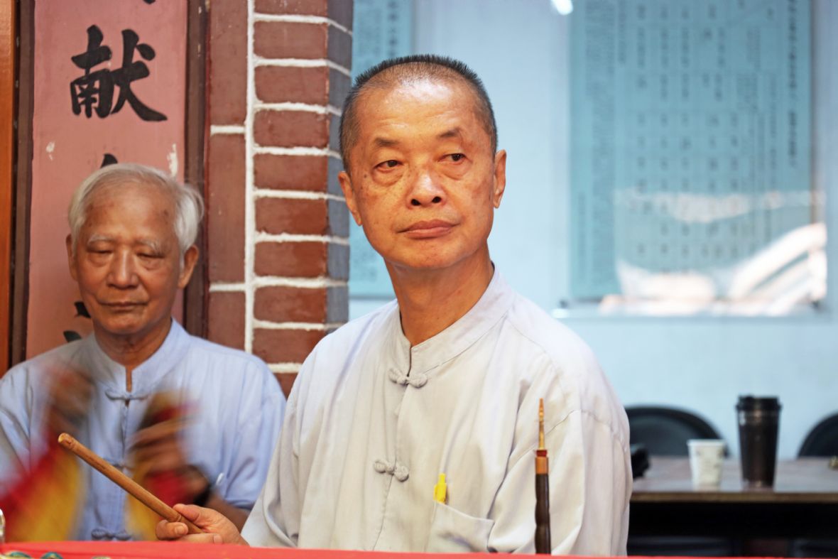 乾興八音團的師公袁明瑛