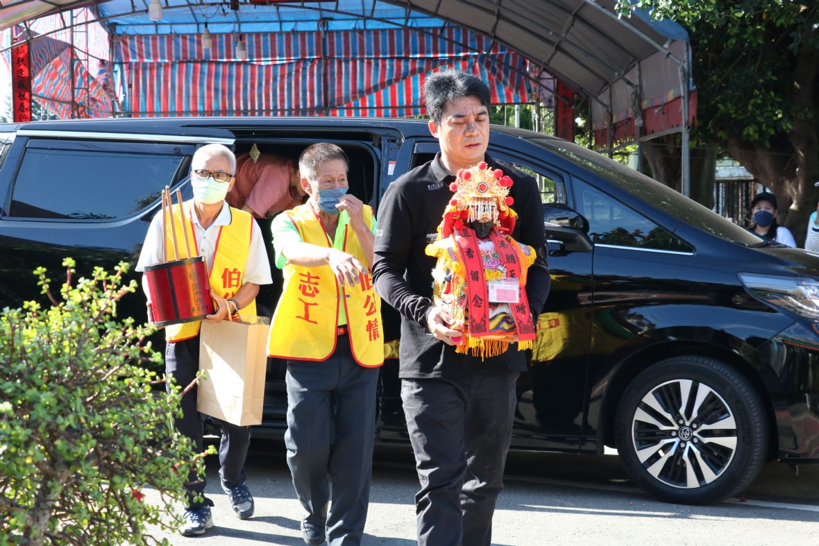 上北勢賴屋庄伯公廟恭迎西南顯聖宮媽祖婆和高屋伯公、河壩唇伯公來看戲