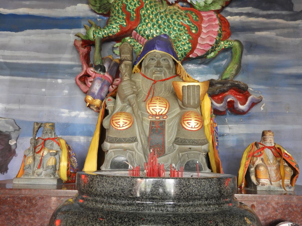 湯家奉祀的伯公神尊（林鑫咸攝，2024）