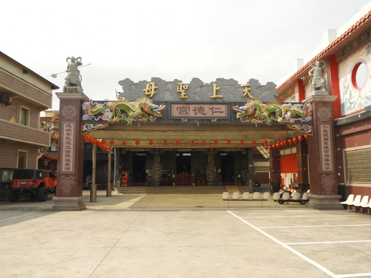 田心里仁德宮崁腳廟（林鑫咸攝，2023）