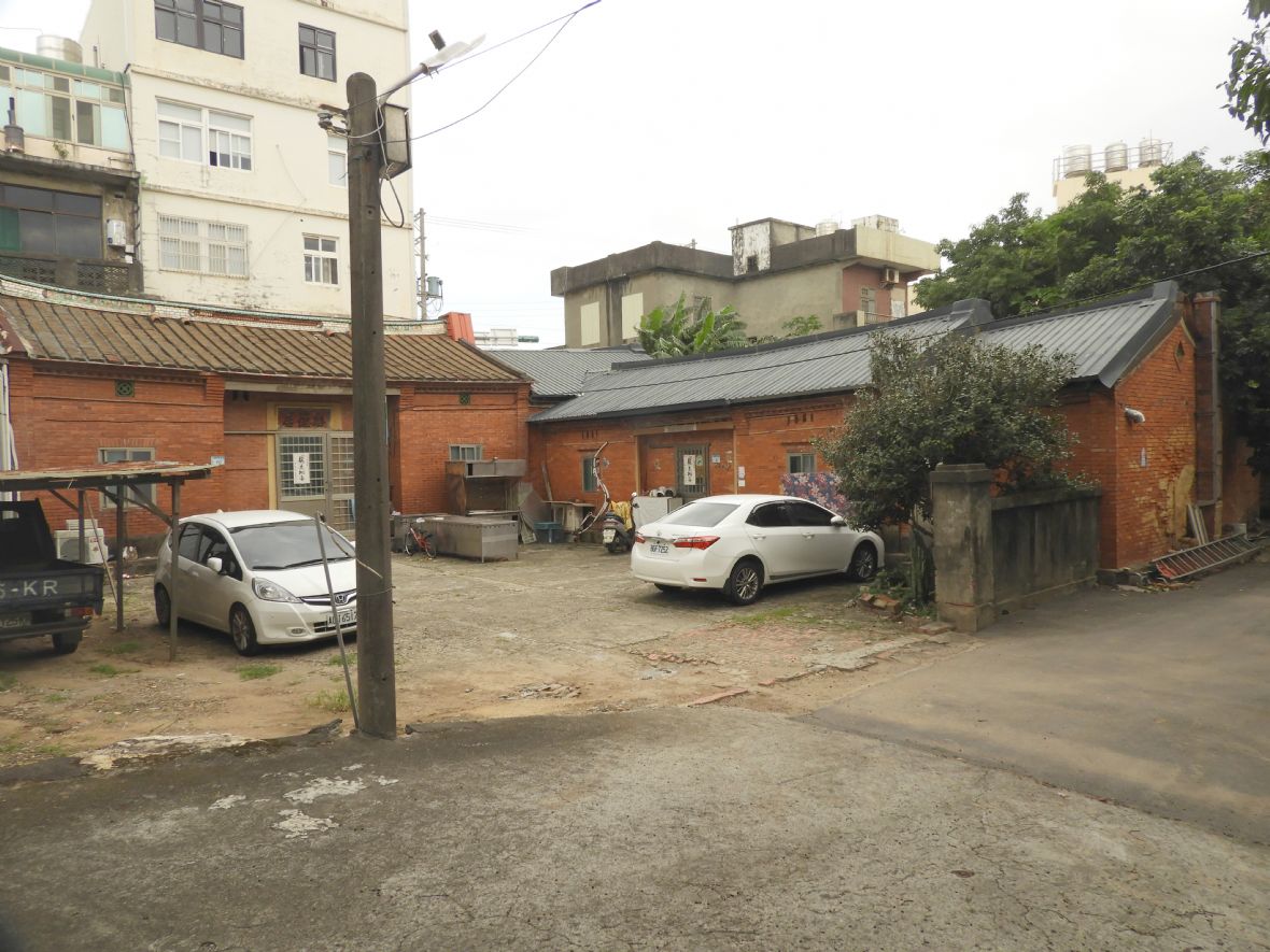 尖山游屋懋德居（林鑫咸攝，2024）