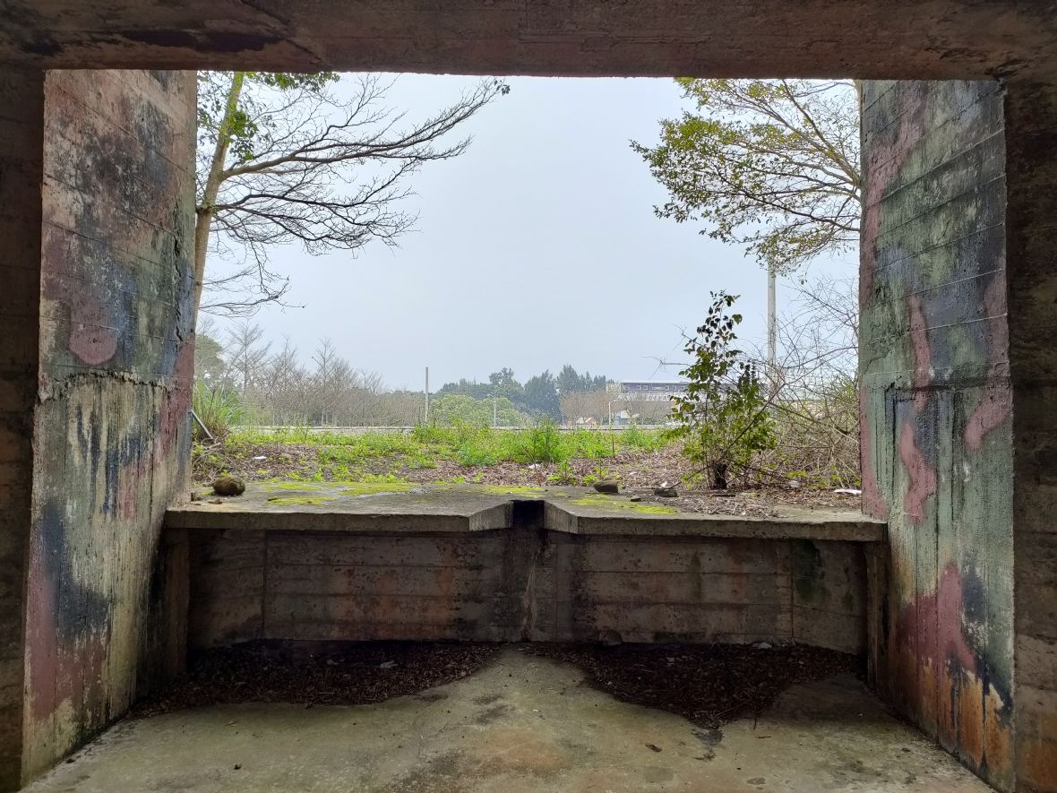 波羅汶圓山北110-001砲兵堡（砲陣地）火砲射擊口