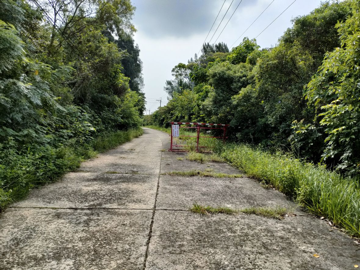 波羅汶圓山戰備道末端山頂為軍事管制區