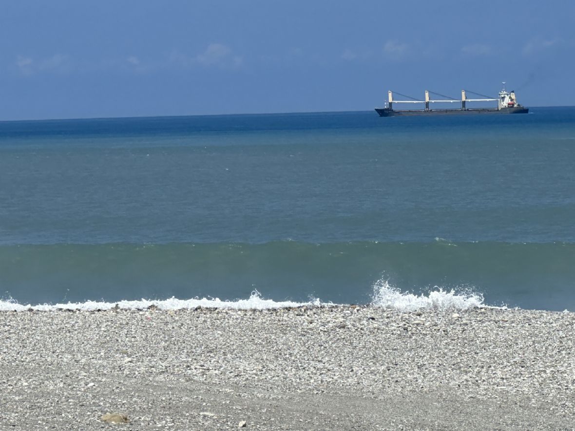 輪船行經花蓮外海