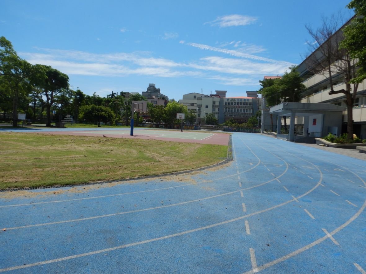 明禮國小震後損毀區域已整修，跑道煥然一新，校園重現活力（曾純純攝，2024）