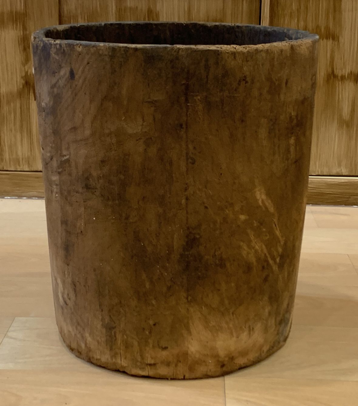 木製儲米器物(林鑫咸攝，2024)